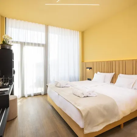 Hotel Viale Boutique 4*